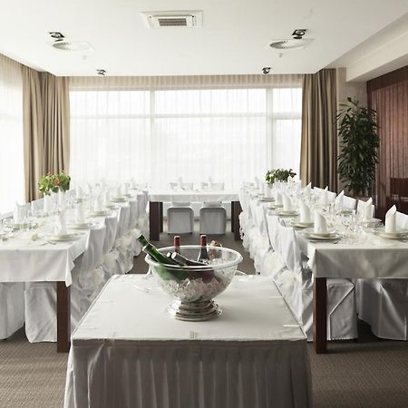 Wellness Hotel ABÁCIE Nový Jičín Esterno foto